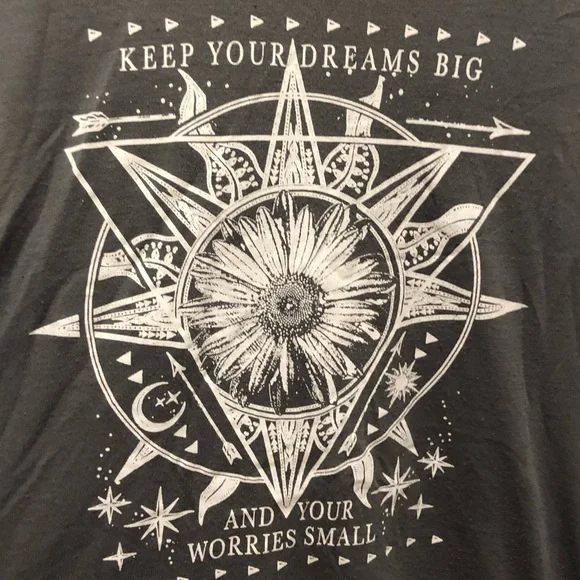 Gordman’s Graphic Tank Top - Picture 2 of 2